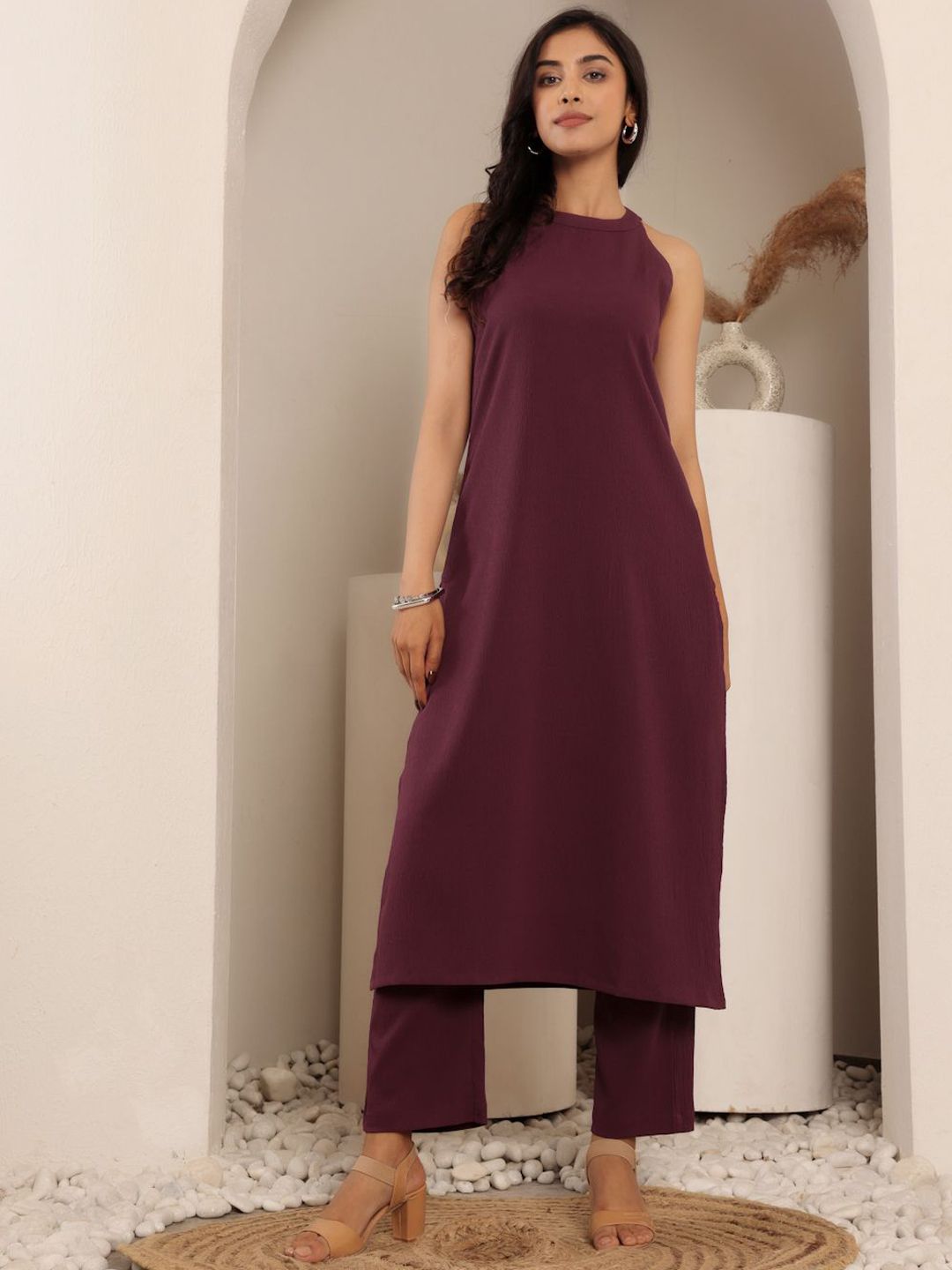 Dhiyona VA Women'sRound Neck Sleeveless Straight Kurta With Trouser And Dupatta