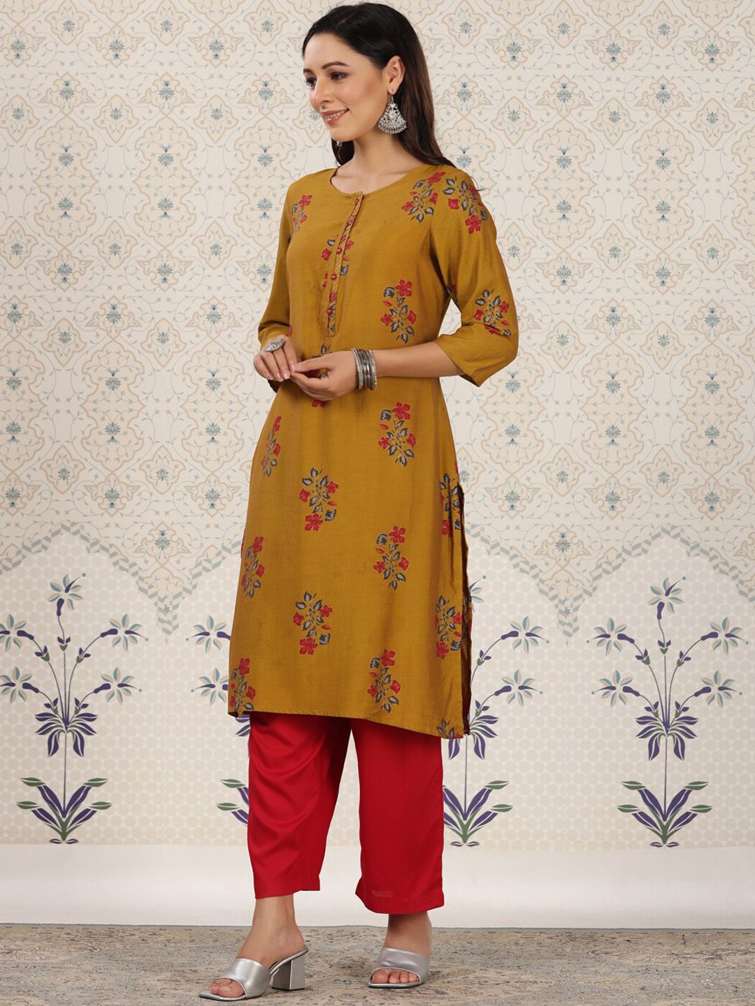 Dhiyona OD Floral Printed Zari Detailed Straight Kurta