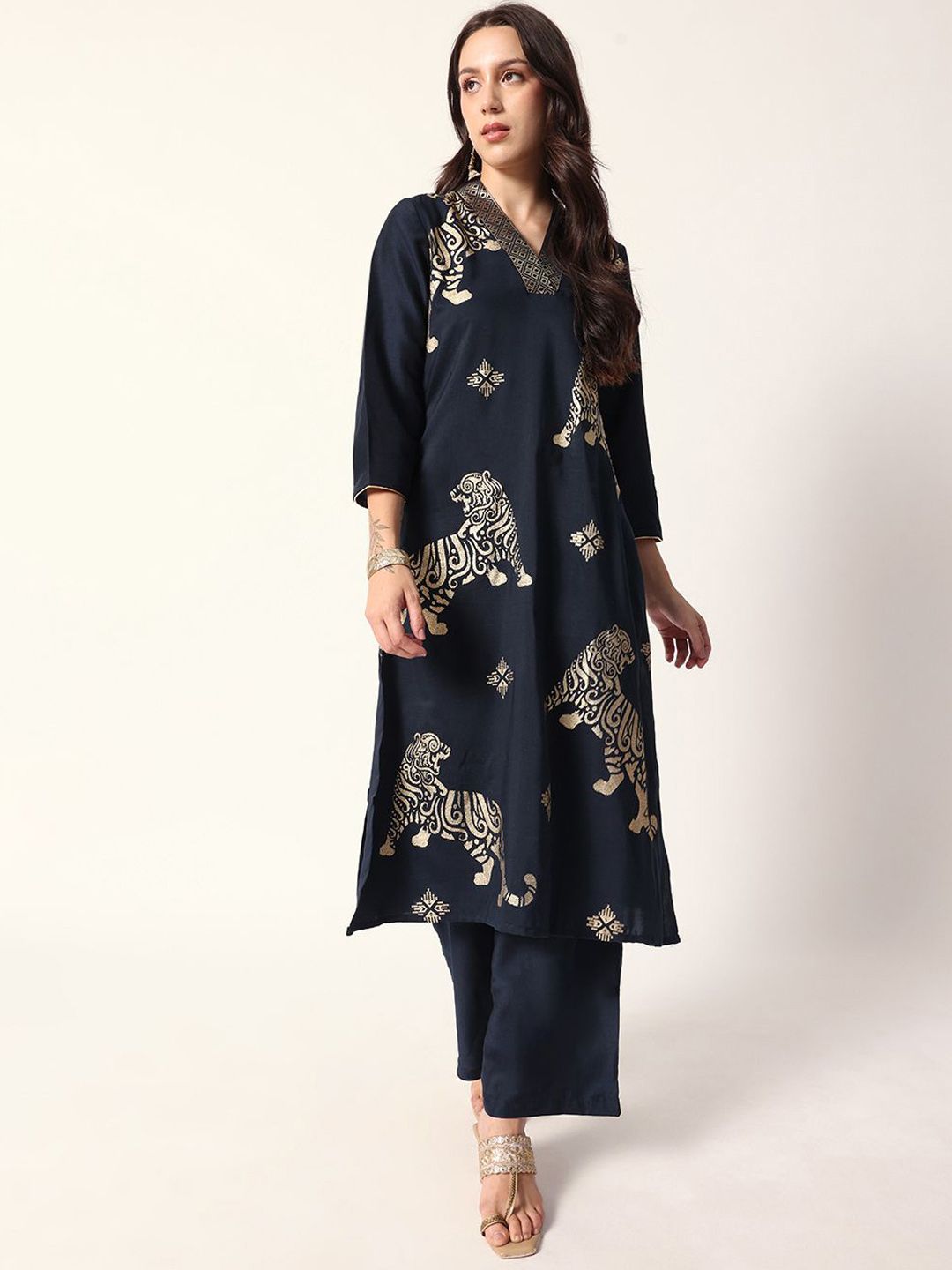 Dhiyona IS Women's Women Ethnic Motifs Printed Regular Kurta & Trousers
