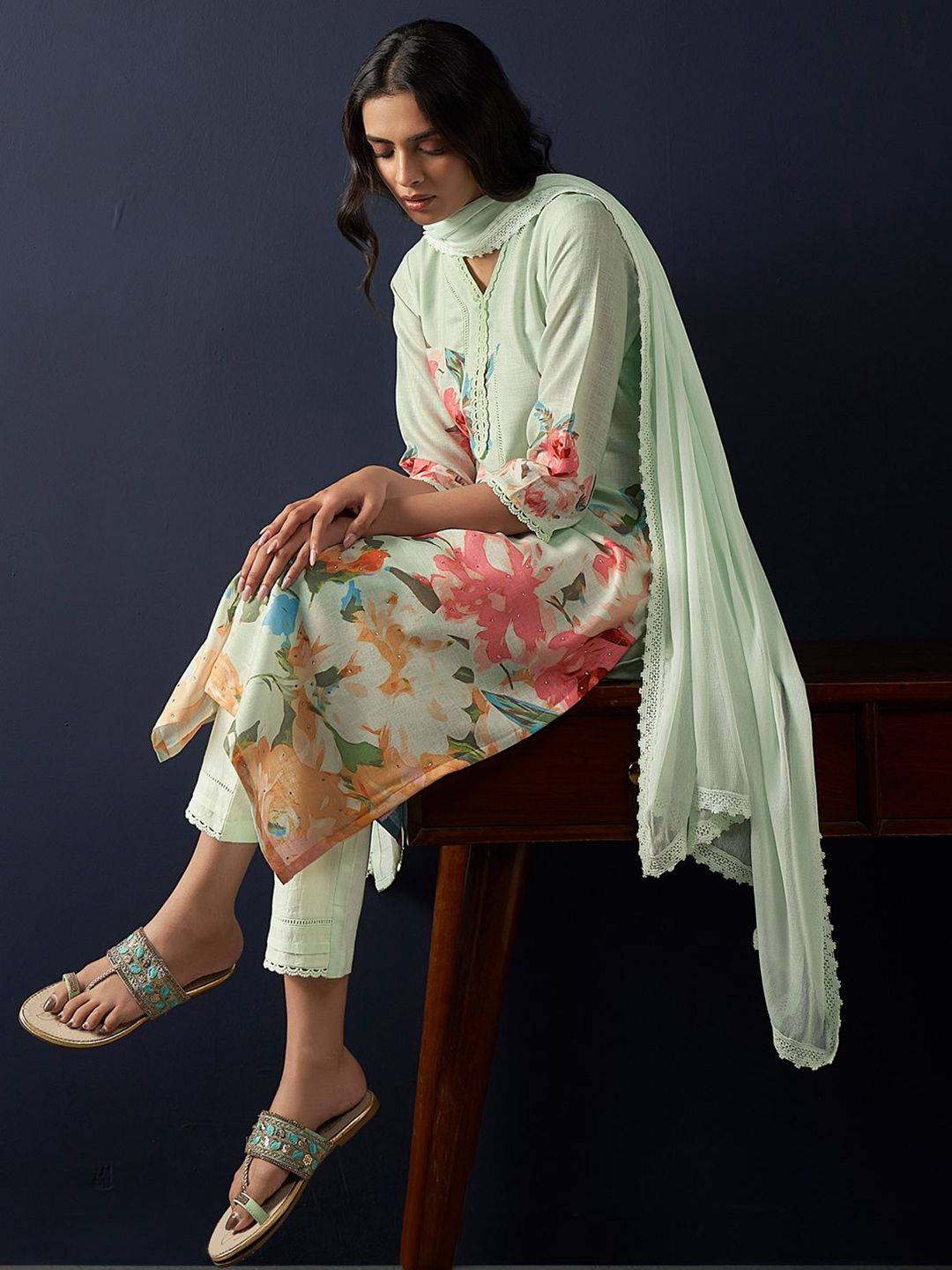 Dhiyona IE Floral Printed Regular Linen Straight Kurta With Trousers & Dupatta