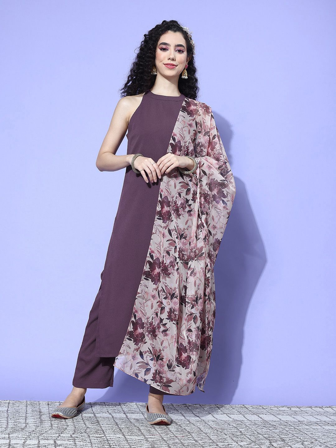 Dhiyona VA Women'sRegular Halter Neck Kurta with Trousers & Dupatta