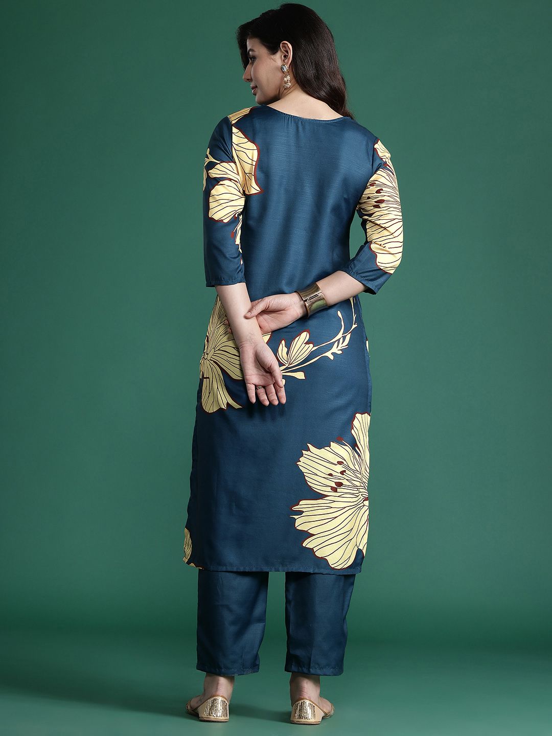 Dhiyona IE Floral Printed Kurta with Trousers