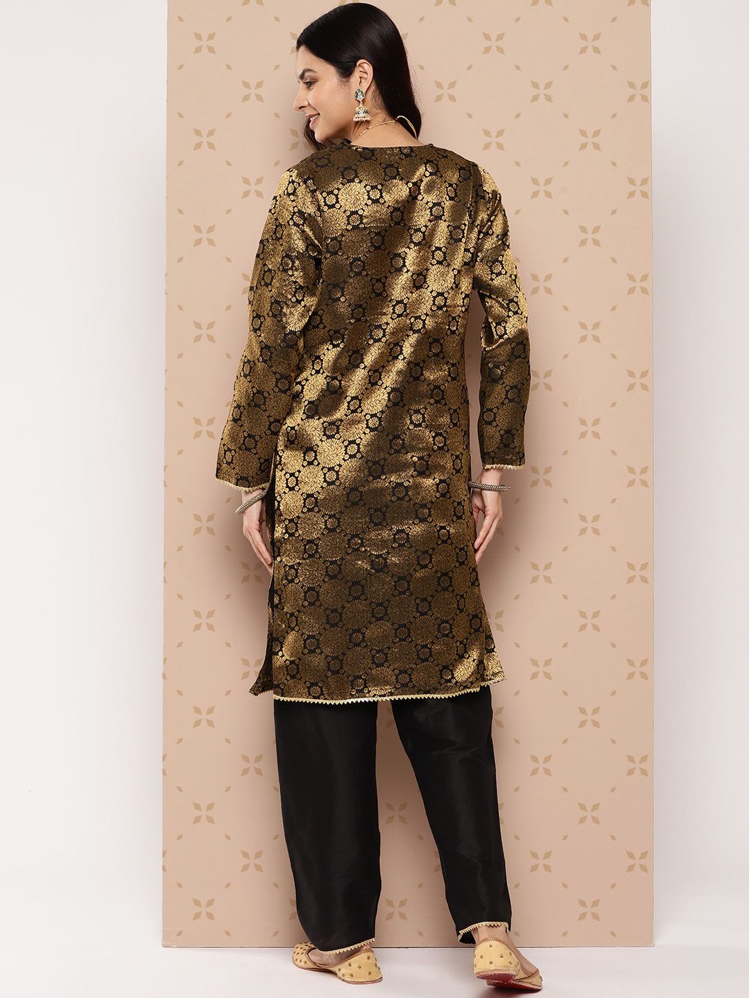 Dhiyona SN Women's Zari Woven Gotta Patti Detailed Brocade Kurta with Trousers