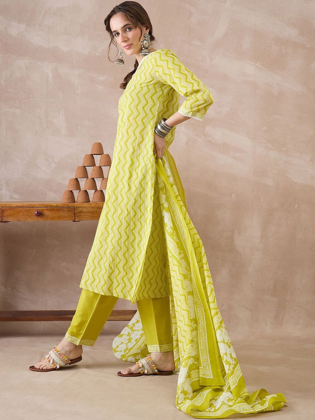 Women Printed Regular Pure Cotton Kurta with Trousers & With Dupatta