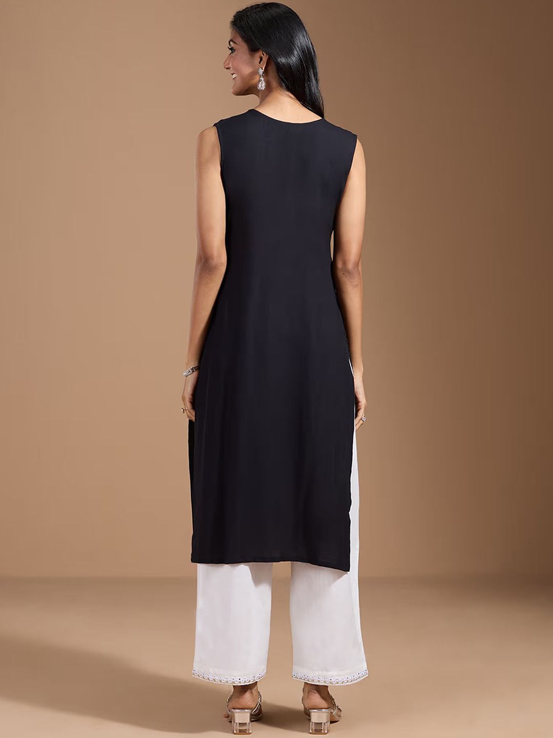Dhiyona OD Women Thread Work Kurta