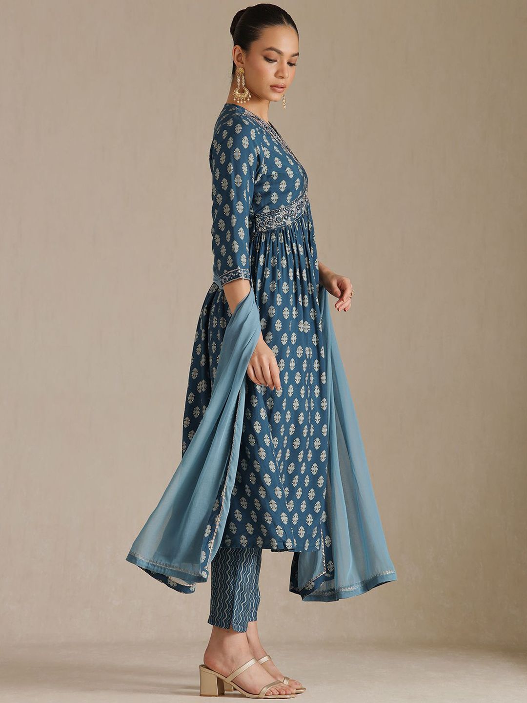 Dhiyona SO Women's Floral Printed V-Neck Empire Sequinned A-Line Kurta With Trouser And Dupatta