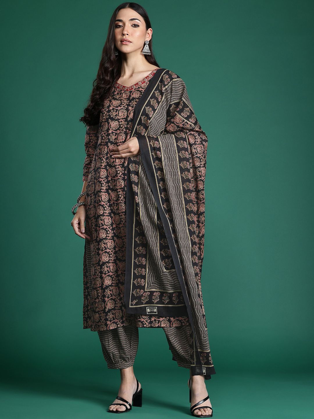 Dhiyona IE Floral Printed Pure Cotton Kurta with Salwar & With Dupatta