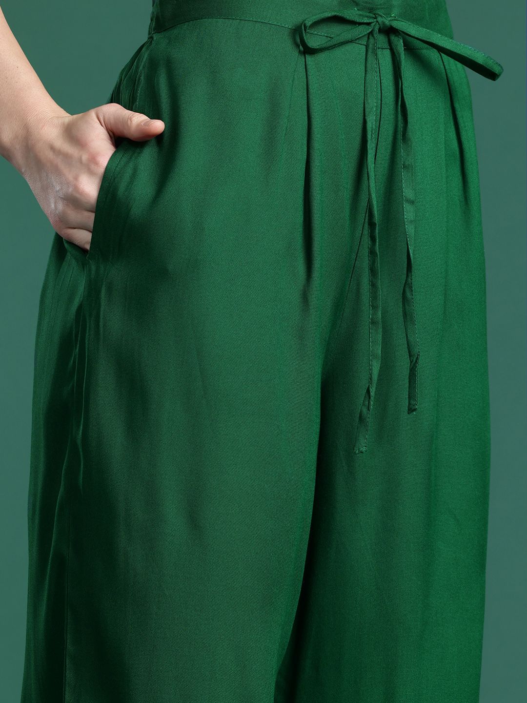 Dhiyona IE Women Printed Beads and Stones Kurta with Palazzos