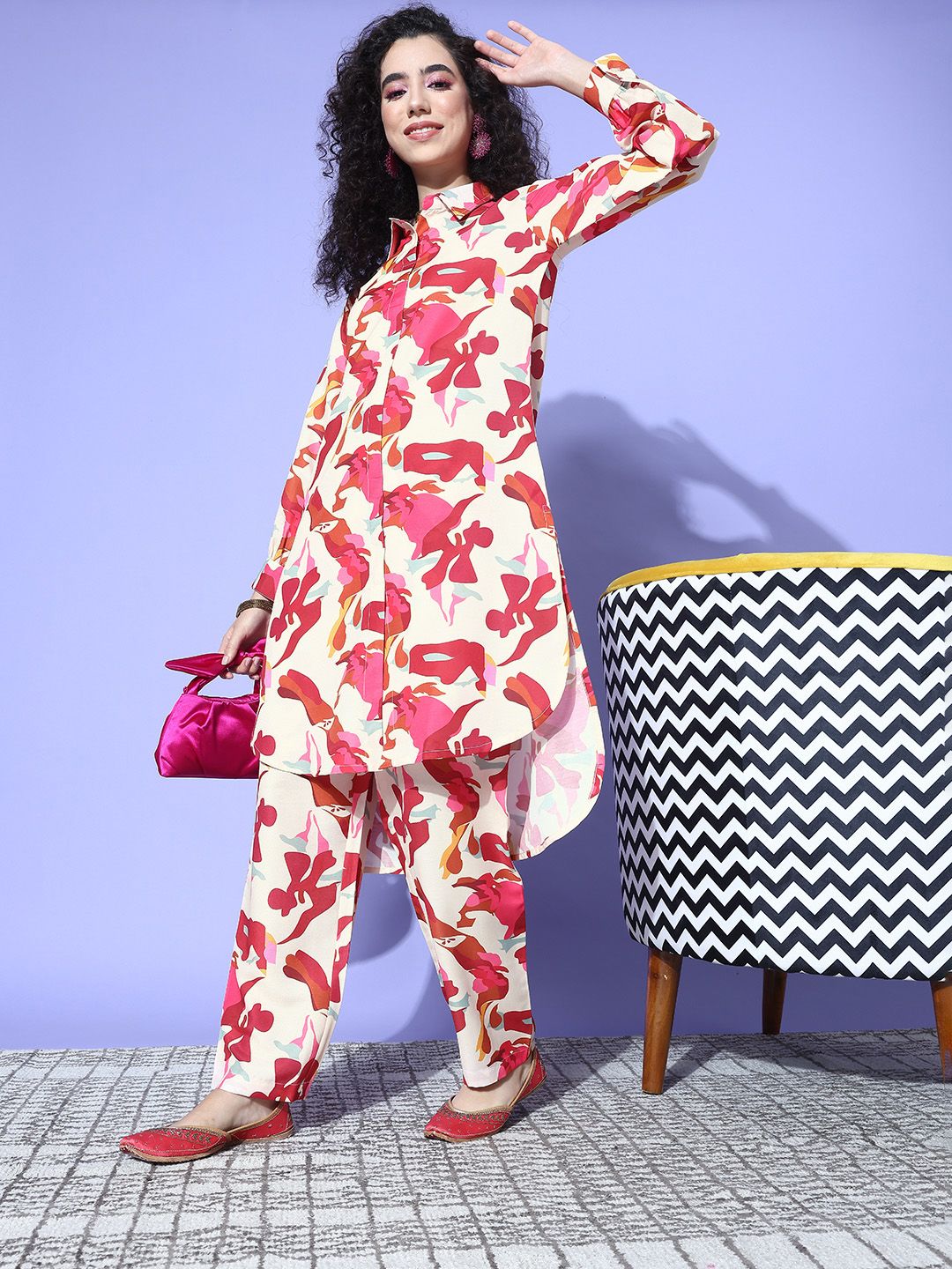 Dhiyona VA Women's Printed Regular Kurta with Trousers