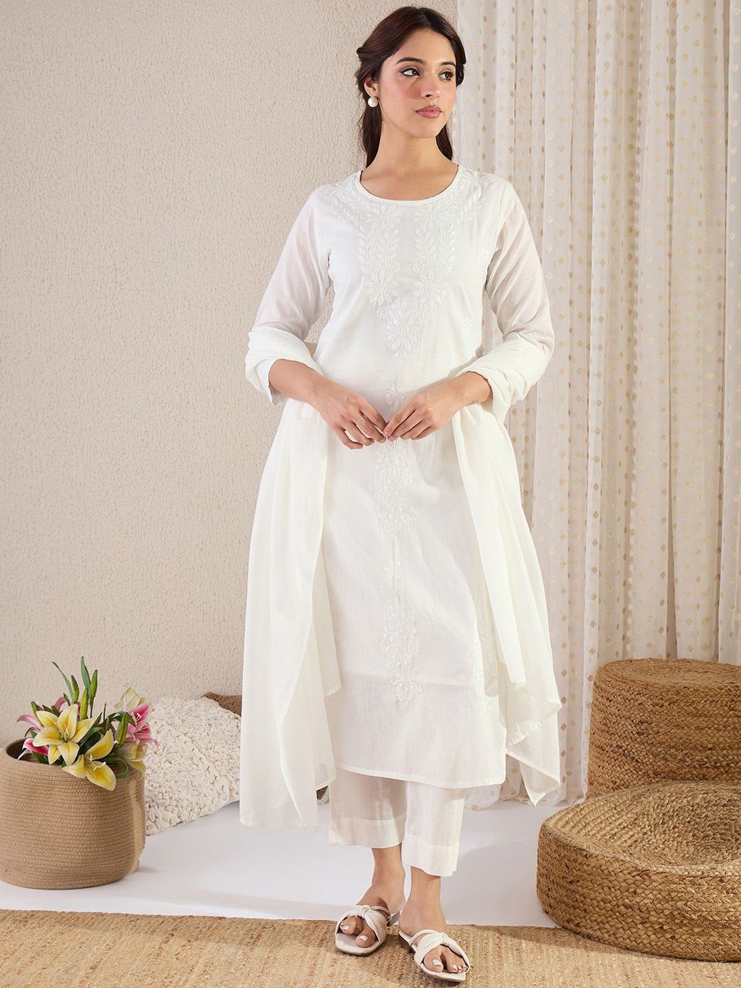Dhiyona IE Women Floral Embroidered Regular Thread Work Cotton Kurta with Trousers & Dupatta