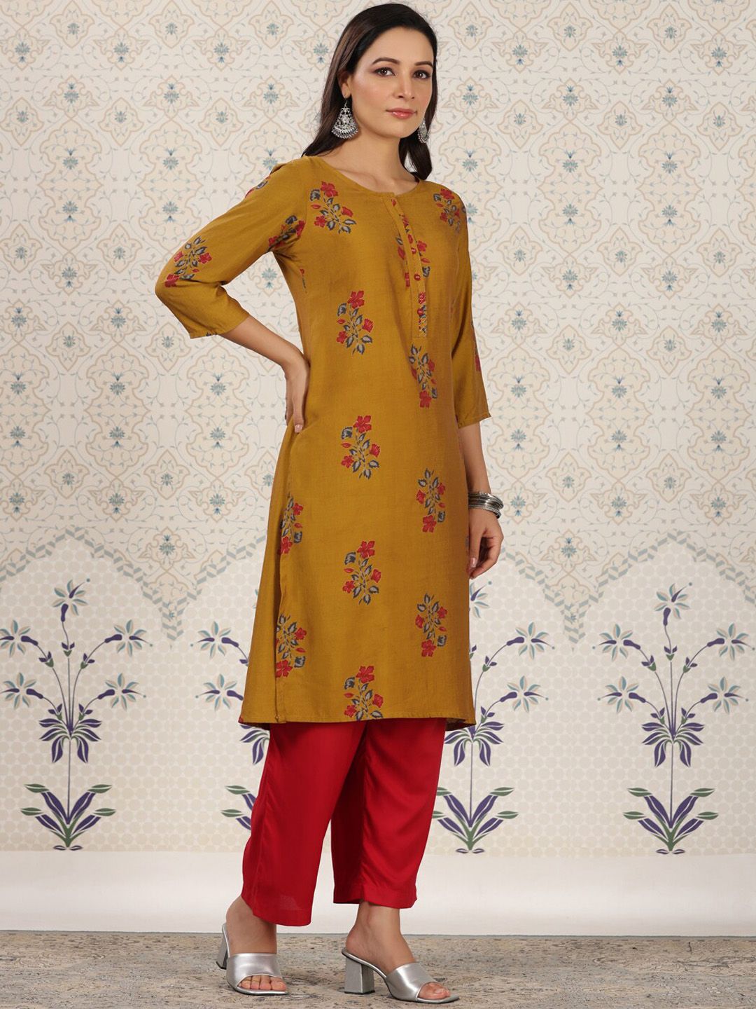 Dhiyona OD Floral Printed Zari Detailed Straight Kurta