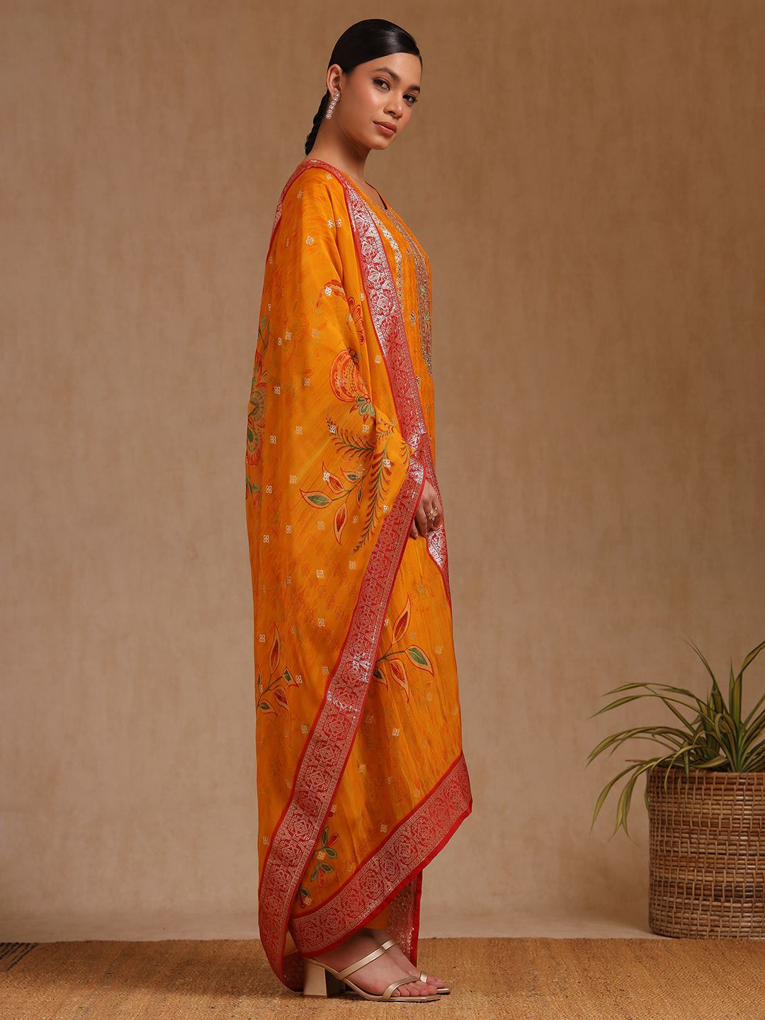 Dhiyona SO Women's Floral Printed Beads and Stones Organza Straight Kurta With Trouser And Dupatta