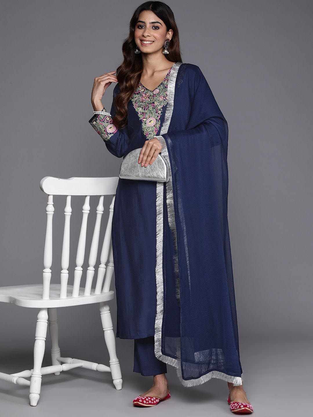 Dhiyona VA Women's Floral Embroidered Thread Work Straight Kurta & Trousers With Dupatta