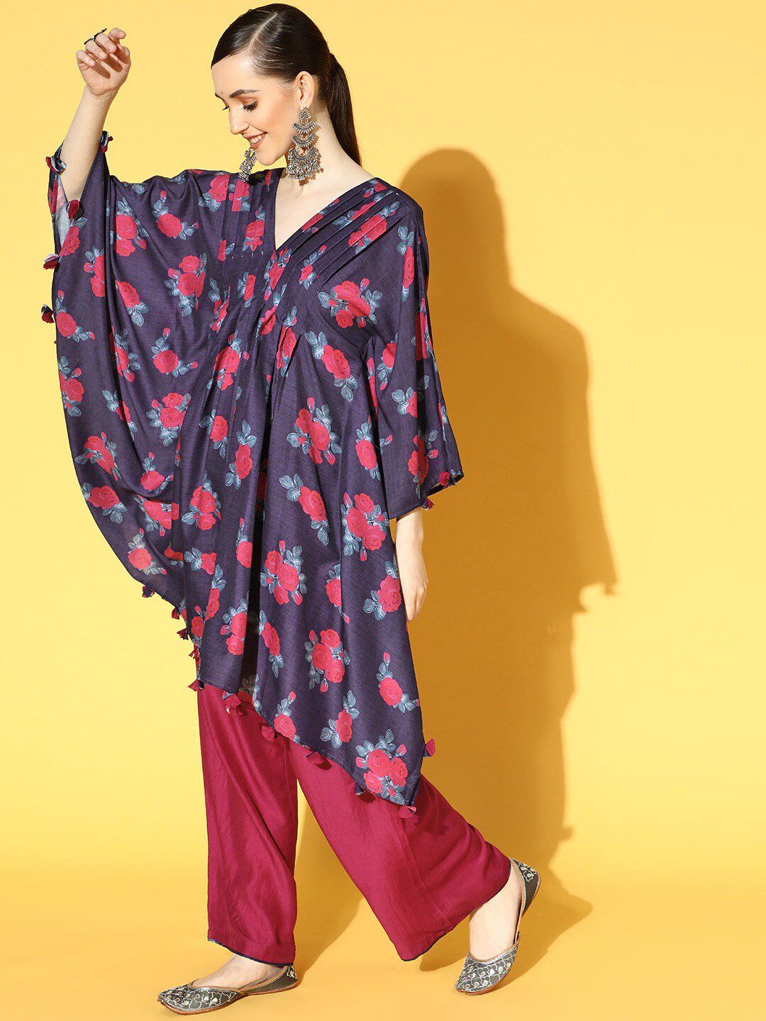 Dhiyona VA Women's Navy Blue Floral Printed Pleated Kurta with Palazzos