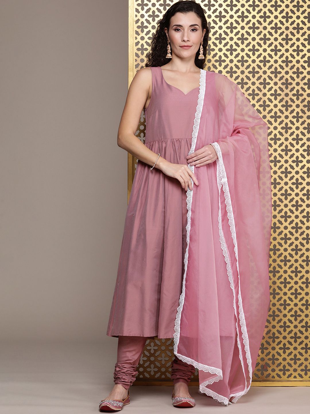 Dhiyona PD Women Women Jashn Kurta With Churidar & Dupatta