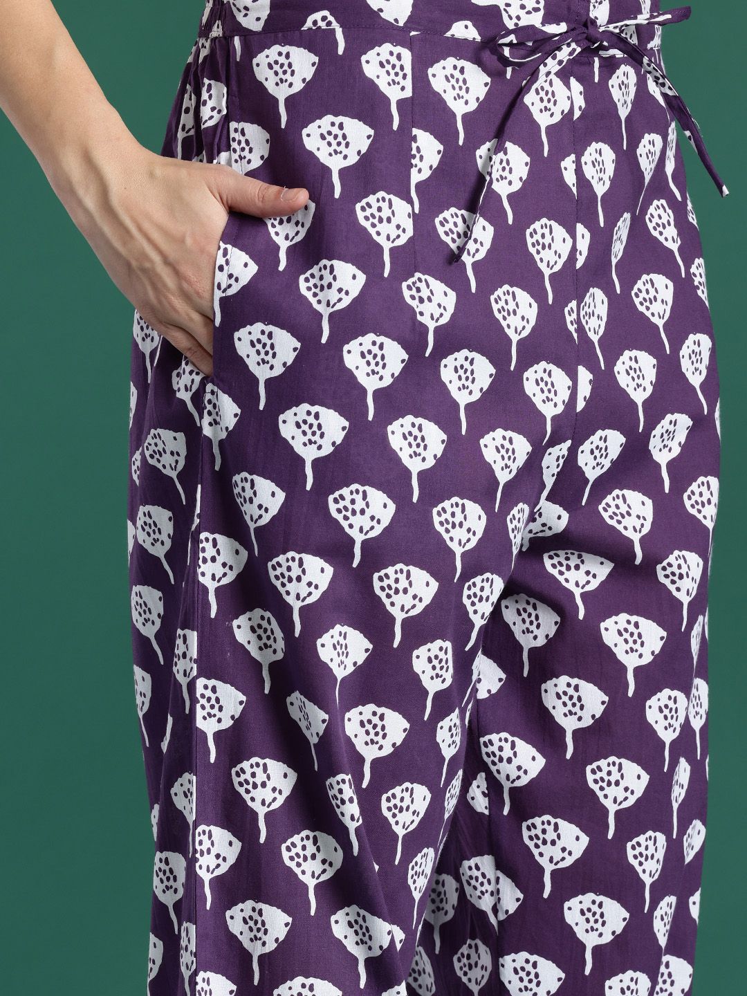Dhiyona IE Floral Printed Mirror Work Pure Cotton Kurta with Trousers & With Dupatta