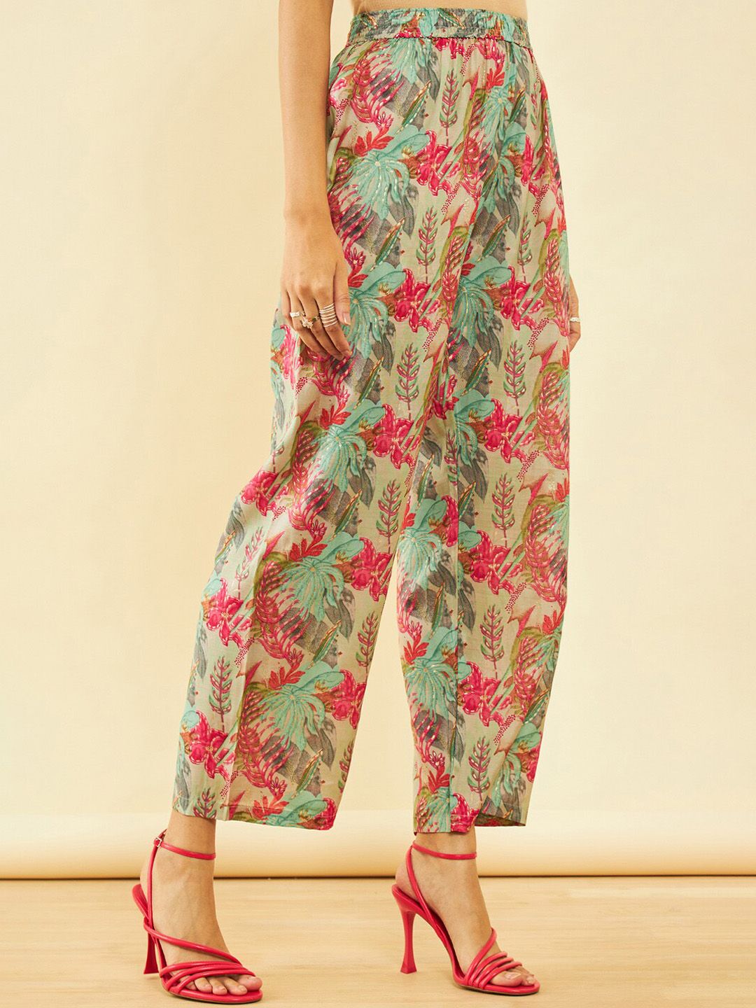 Dhiyona SO Women's Floral Printed Sequinned A-Line Kurta With Trousers