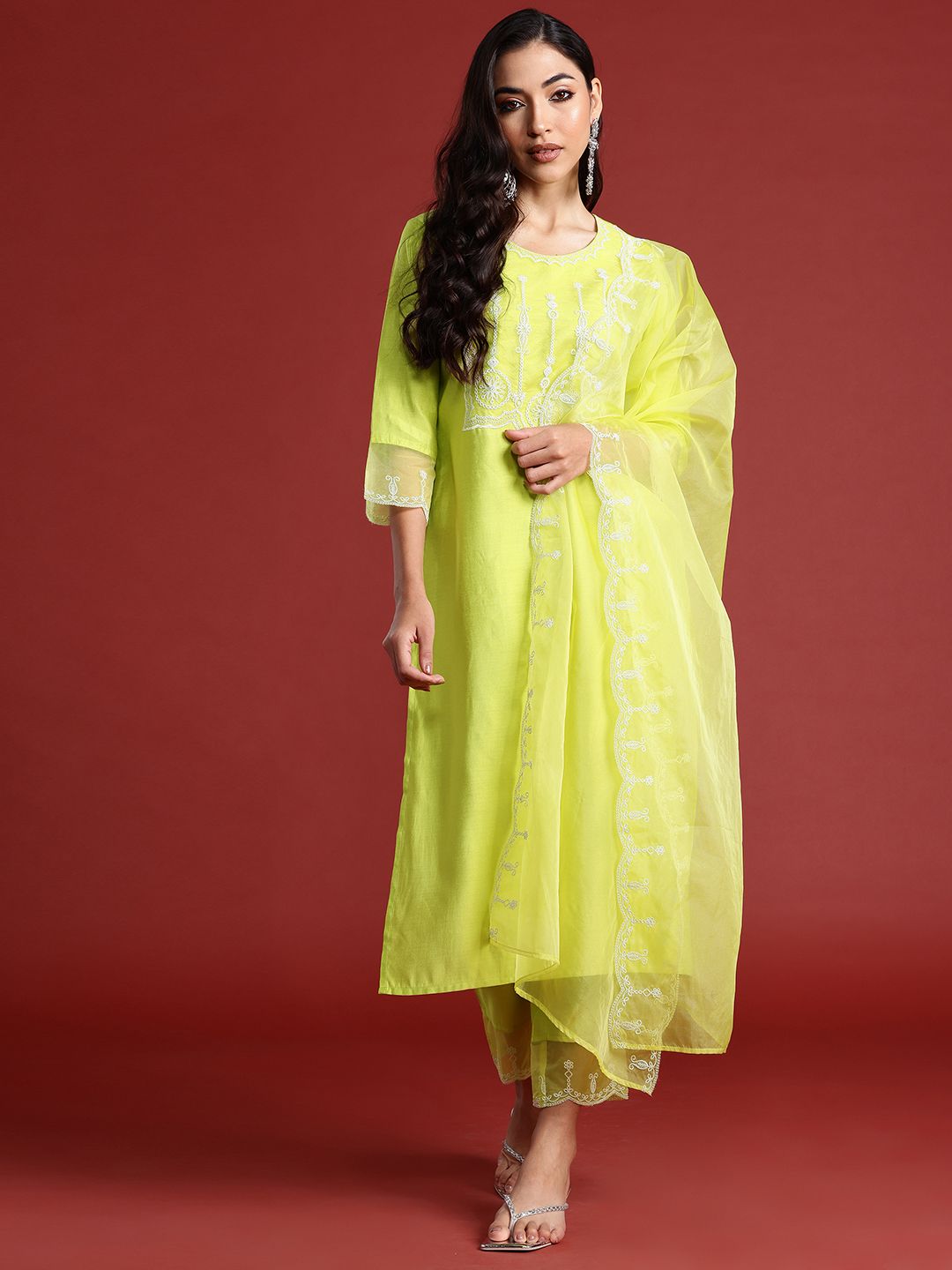 Dhiyona IE Ethnic Motifs Embroidered Aari Work Liva Kurta With Trousers & Dupatta