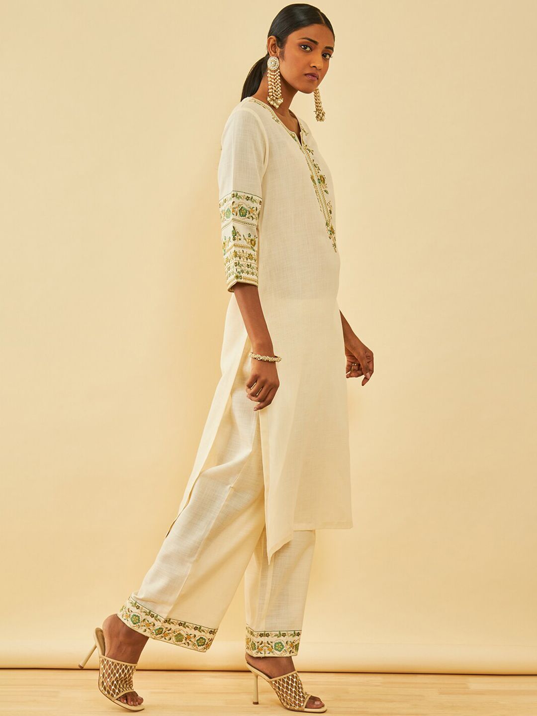 Dhiyona SO Women's Floral Embroidered Regular Thread Work Kurta with Palazzos
