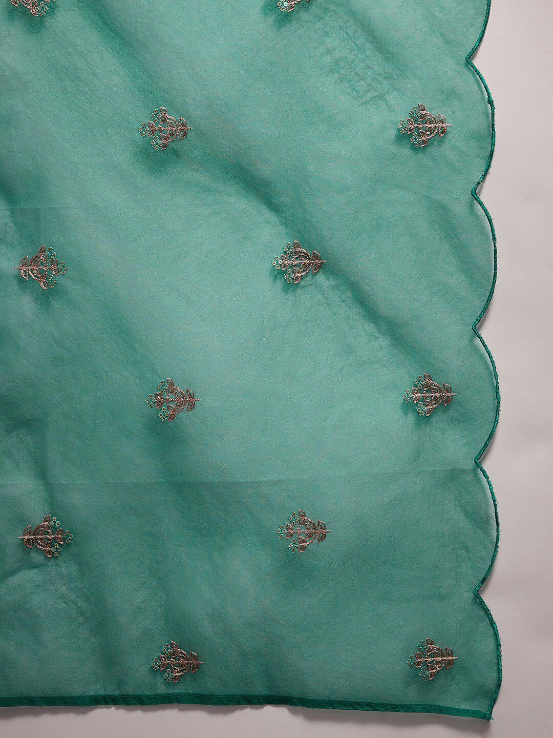 Dhiyona IE Ethnic Motifs Embroidered Round Neck Straight Kurta with Trousers & Dupatta