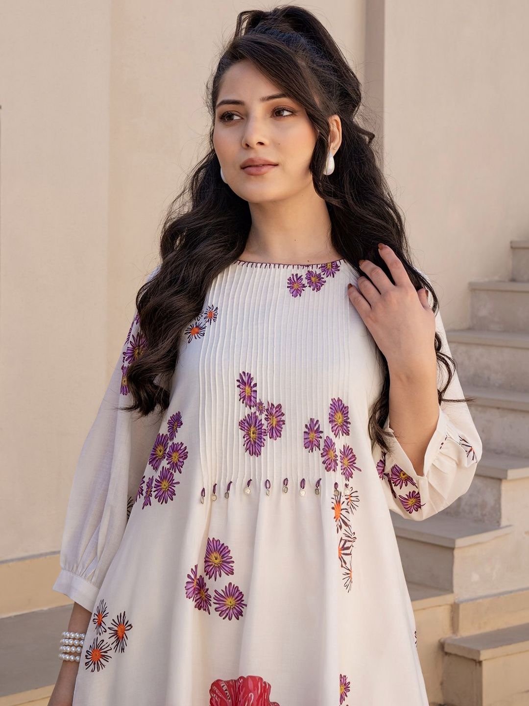 Women Floral Printed Pleated Pure Cotton Kurta with Trousers