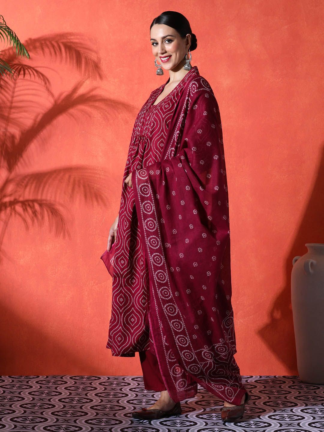 Dhiyona SN Women's Floral Embroidered A-Line Pure Cotton Kurta & Trousers Kurta Set