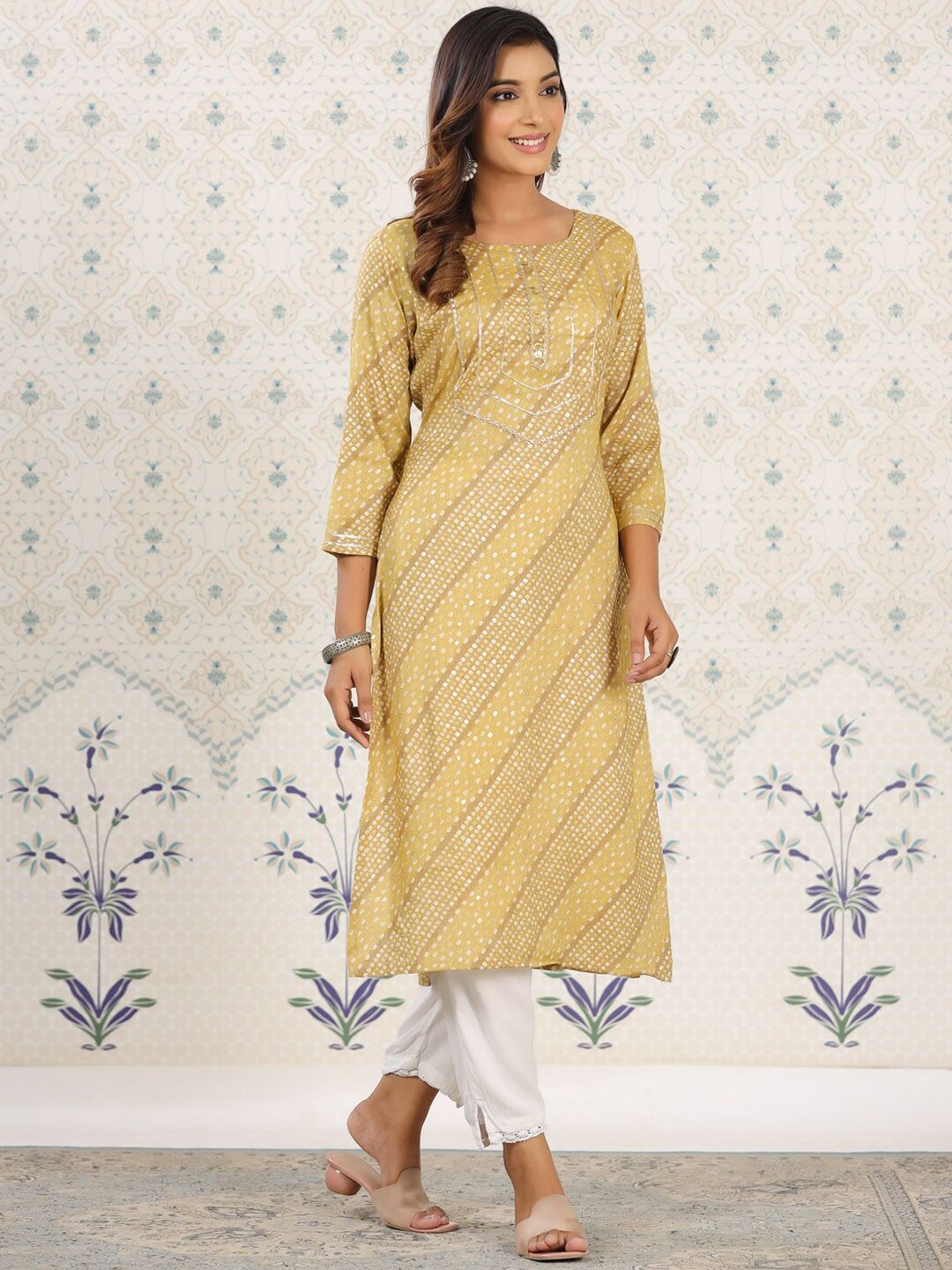 Dhiyona OD Ethnic Motifs Printed Gotta Patti Straight Kurta
