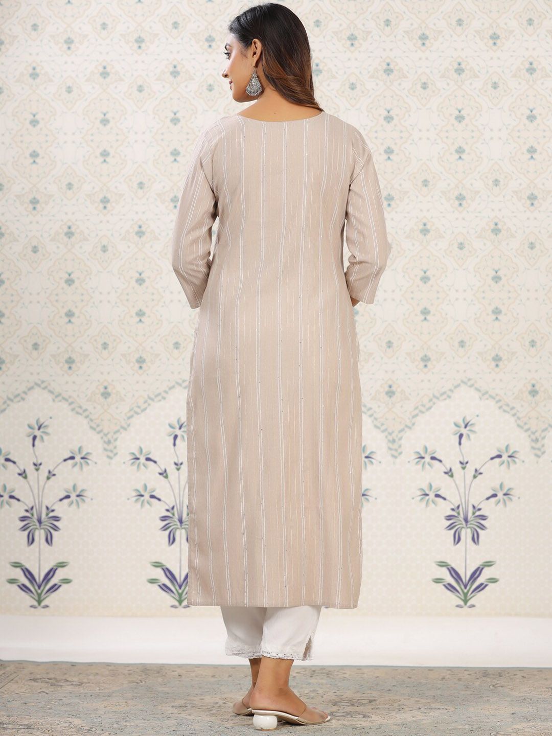 Dhiyona OD Striped Round Neck Straight Cotton Kurta