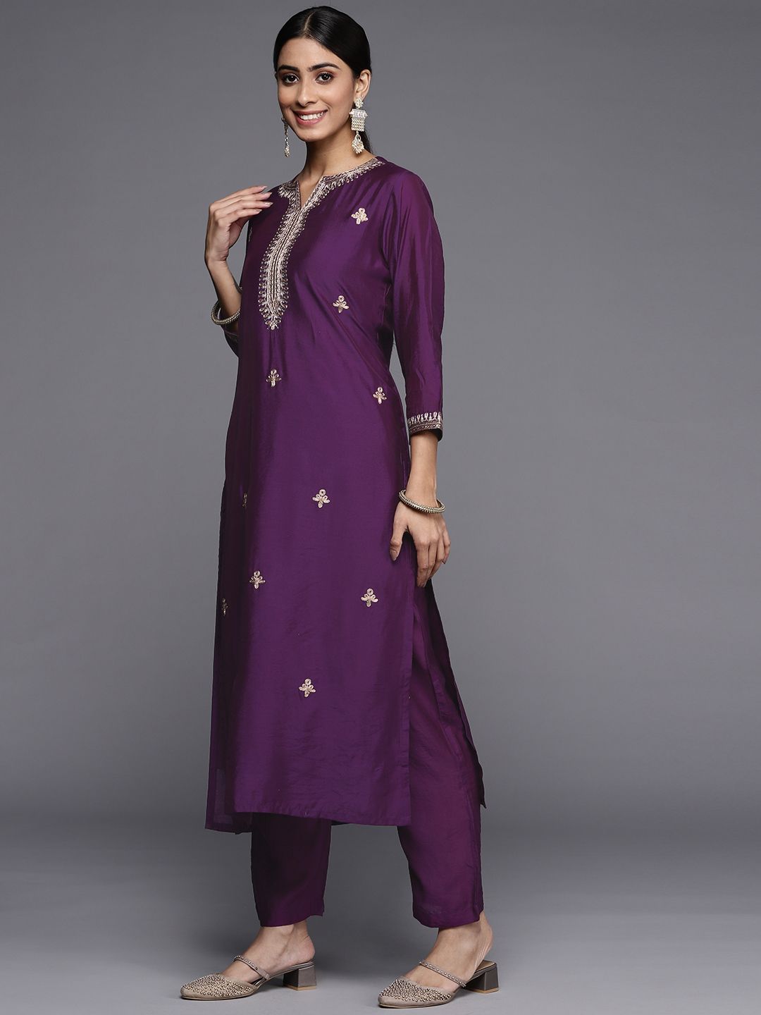 Dhiyona VA Women's Purple Ethnic Motifs Embroidered Kurta with Trousers & With Dupatta