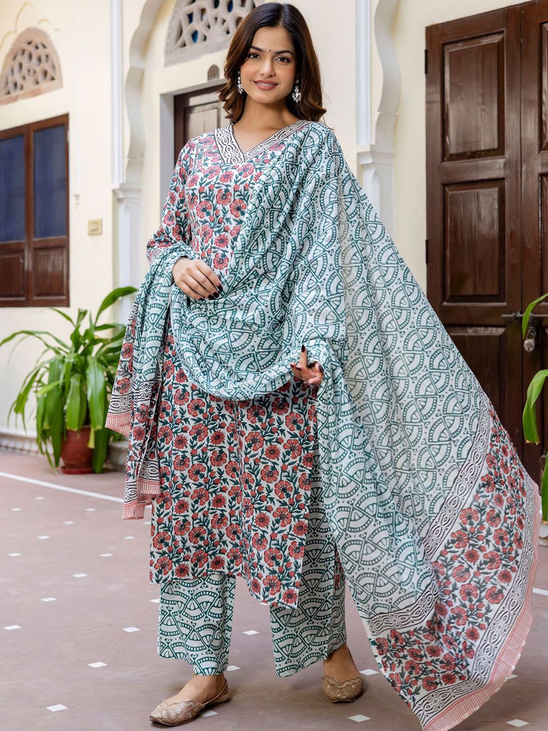 Dhiyona IE Floral Printed V-Neck Pure Cotton Straight Kurta With Palazzo And Dupatta