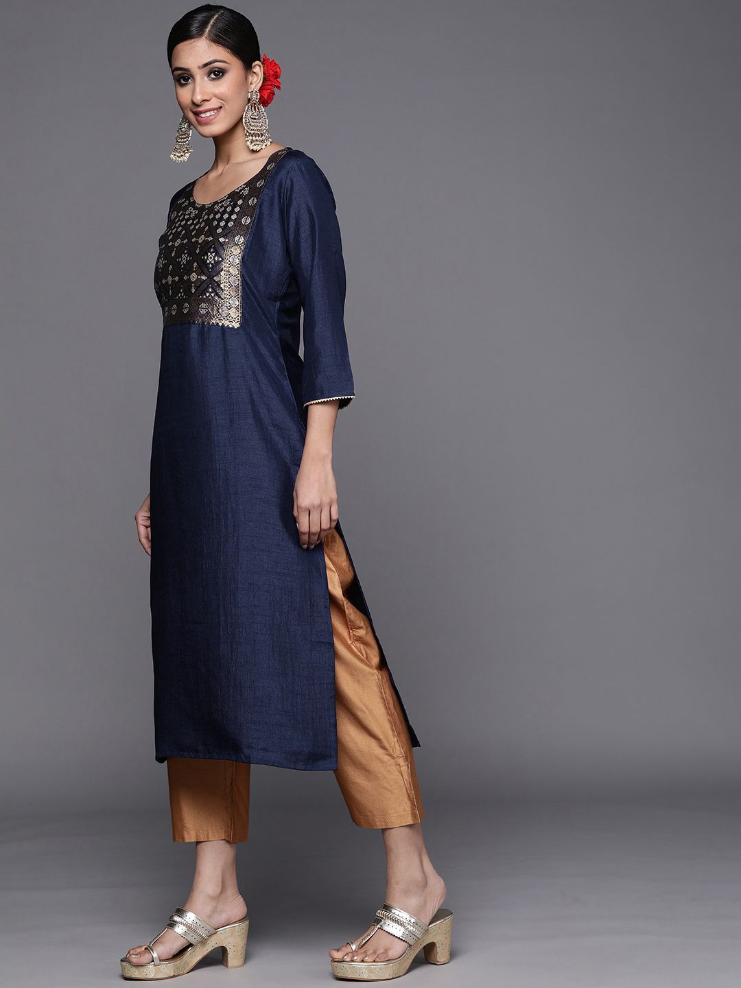 Dhiyona IE Women Navy Blue & Golden Yoke Design Kurta