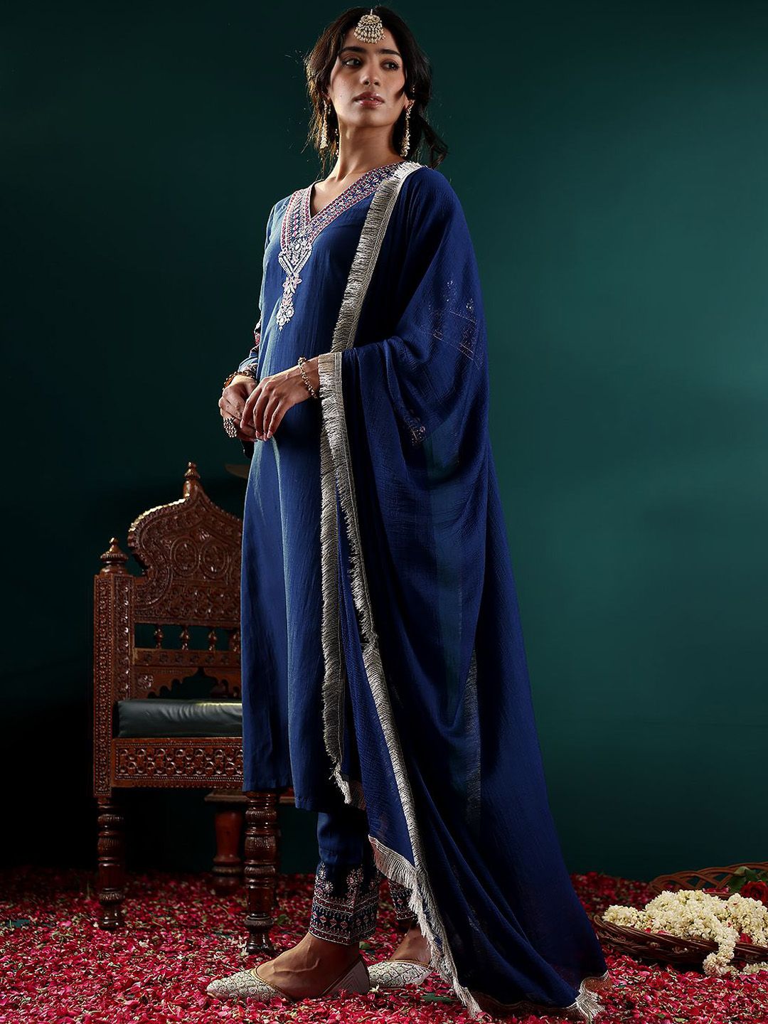 Dhiyona VA Women's Ethnic Motifs Embroidered Kurta with Embroidered Trousers & With Dupatta