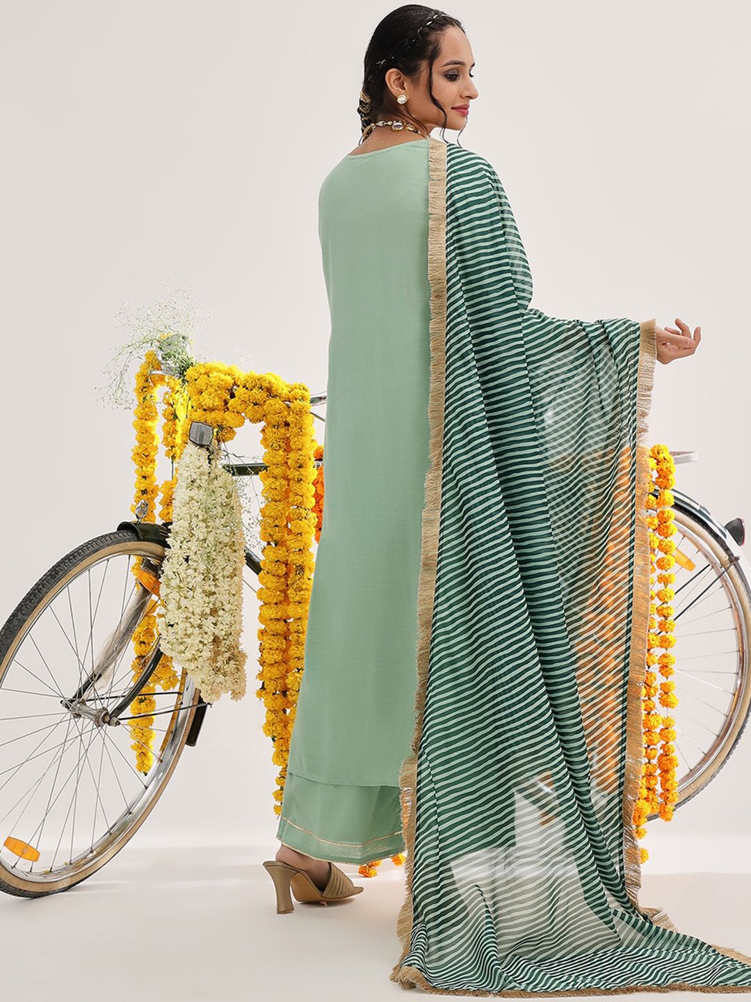 Dhiyona VA Women'sGreen Gotta Patti Detail Straight Kurta & Palazzos With Dupatta