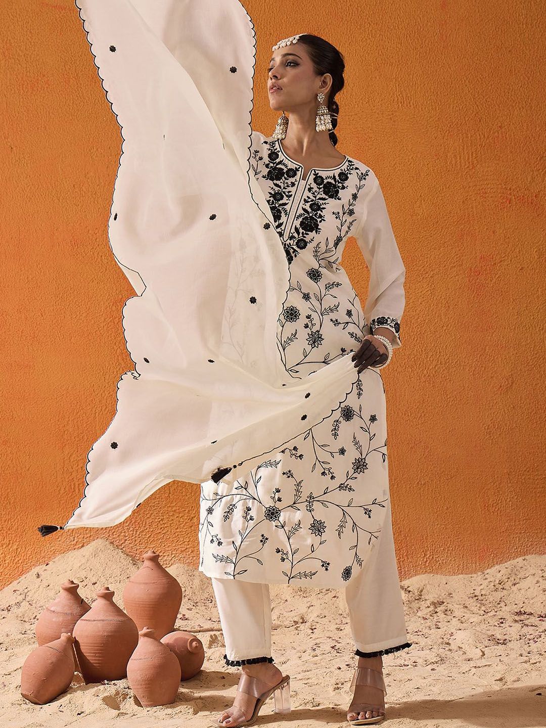 Dhiyona IE Floral Embroidered Thread Work Straight Kurta With Trousers & Dupatta