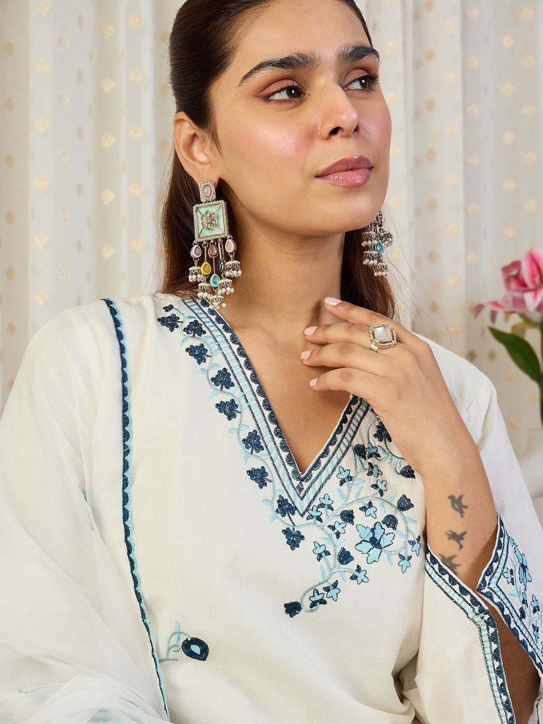 Ethnic Motifs Embroidered Thread Work Pure Cotton Kurta With Trousers & Dupatta