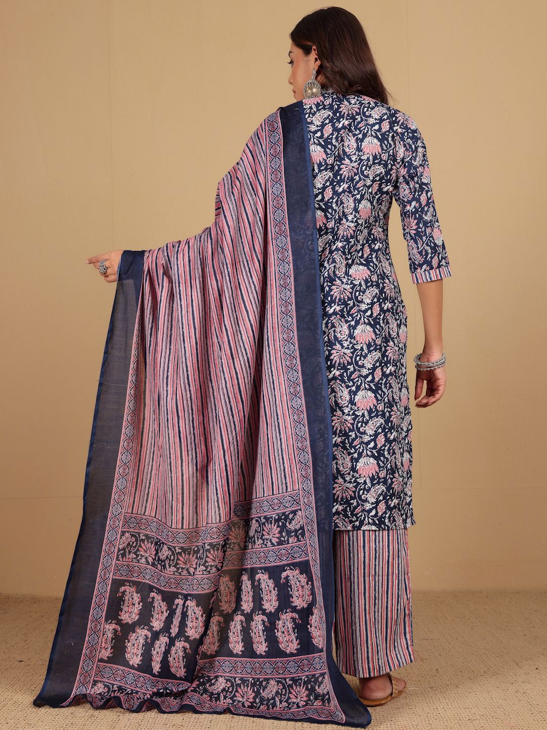 Dhiyona VA Women's Floral Printed Straight Kurta with Palazzo & Dupatta