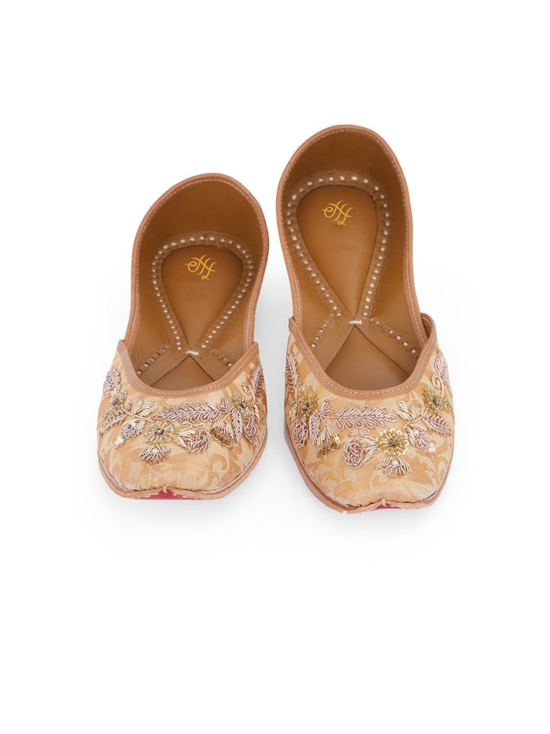 Dhiyona HOP Women Embroidered Slip-On Mojaris