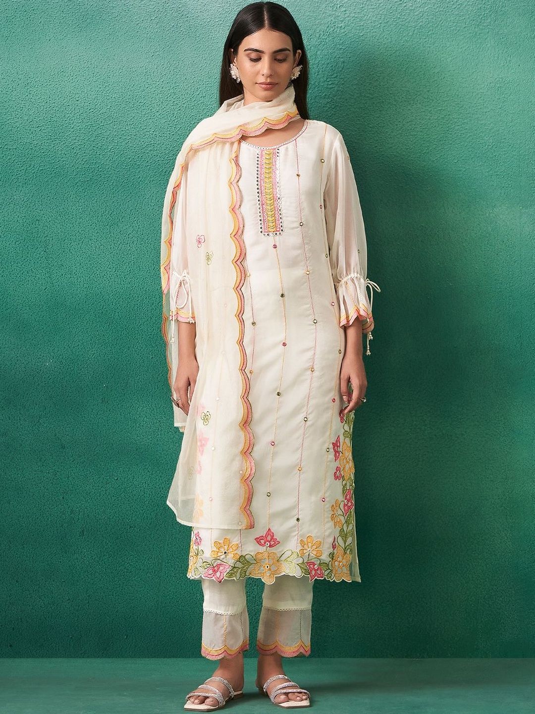 Women Floral Embroidered Kurta with Trousers & Dupatta