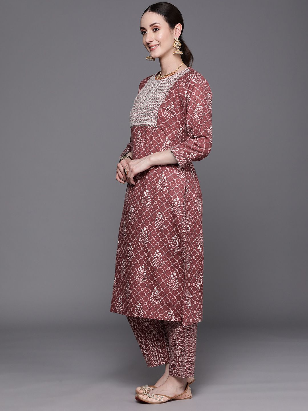 Dhiyona IE Bandhani Printed Regular Thread Work Pure Cotton Kurta With Trousers & Dupatta