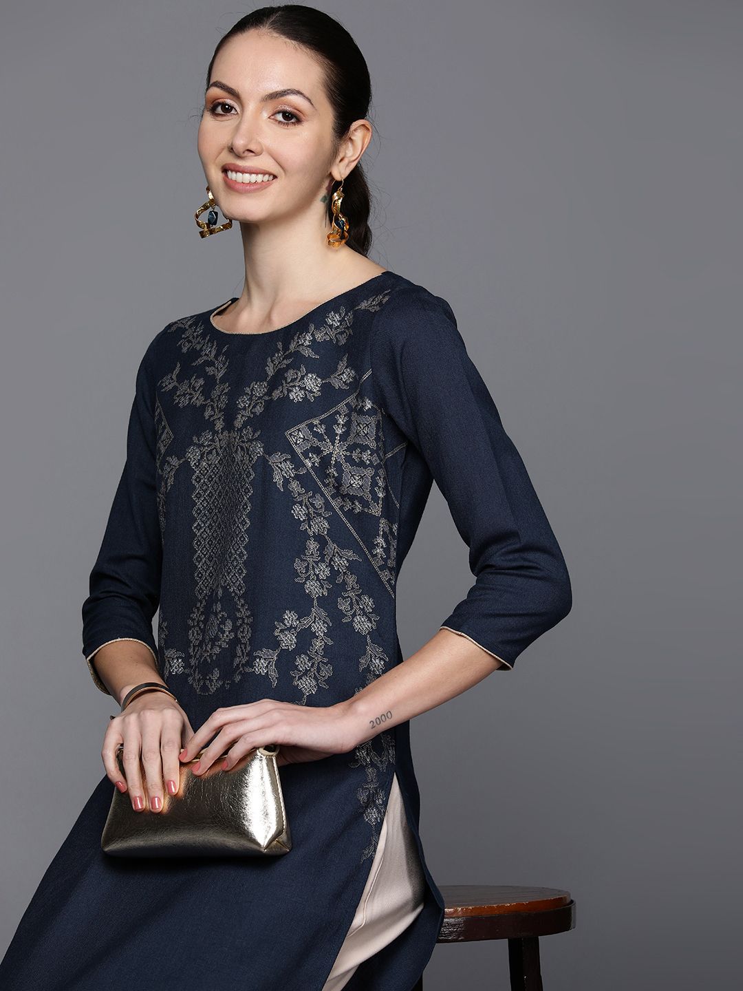 Dhiyona IE Geometric Foil Printed Kurta