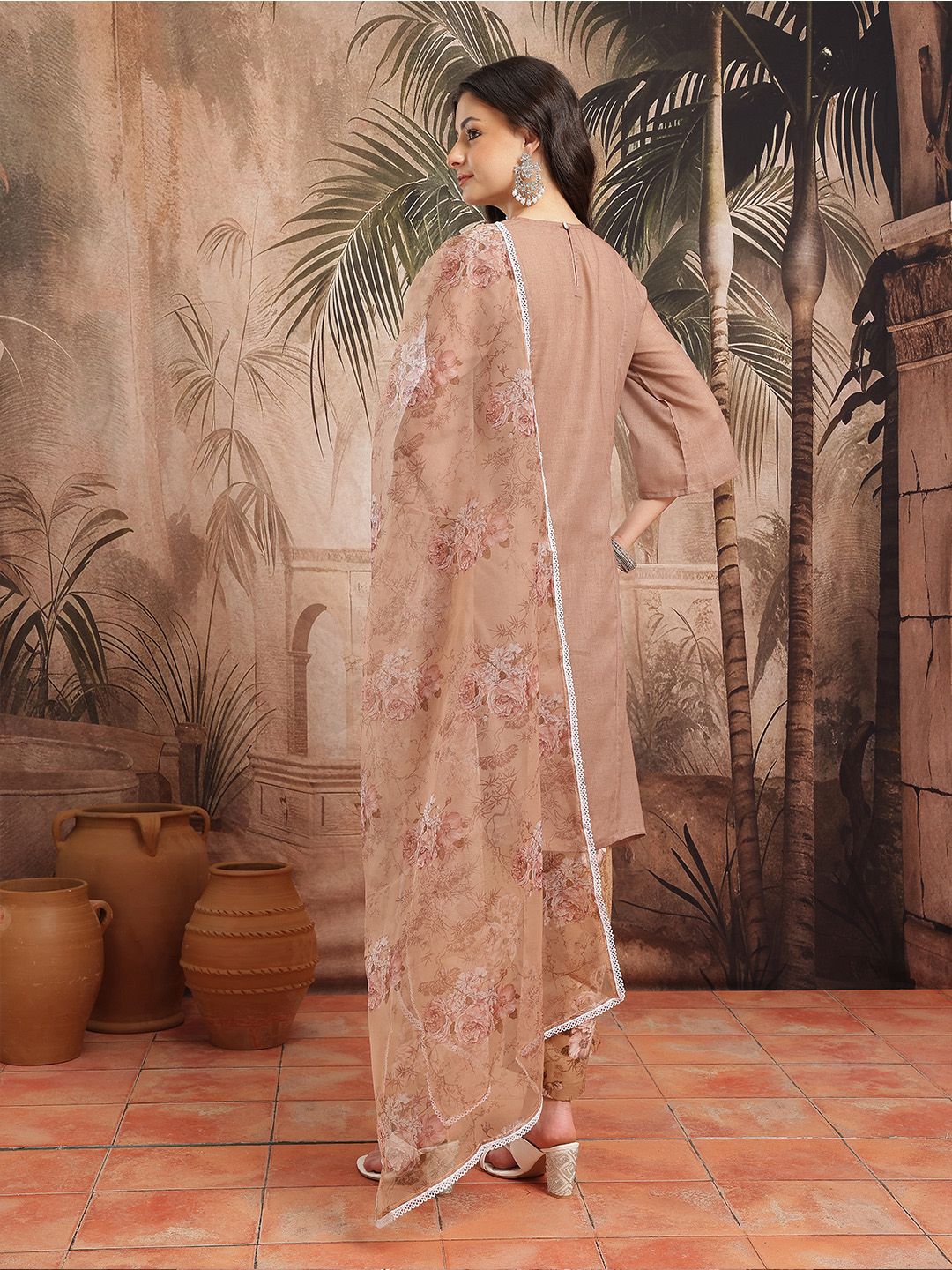 Dhiyona SN Women's Yoke Design Regular Thread Work Kurta with Patiala & With Dupatta