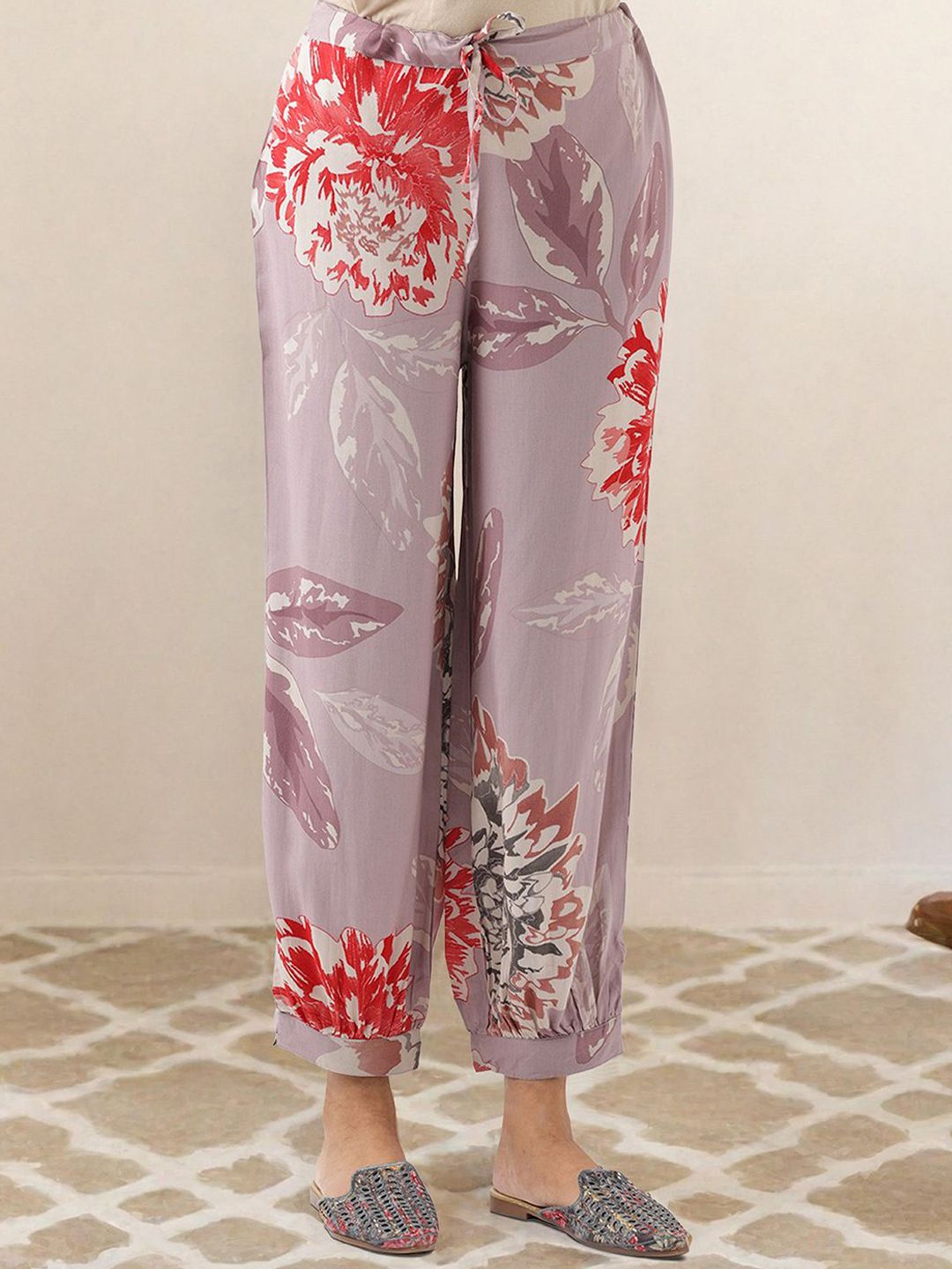 Dhiyona IS Women's Floral Printed Shirt Collar Straight Kurta With Trousers
