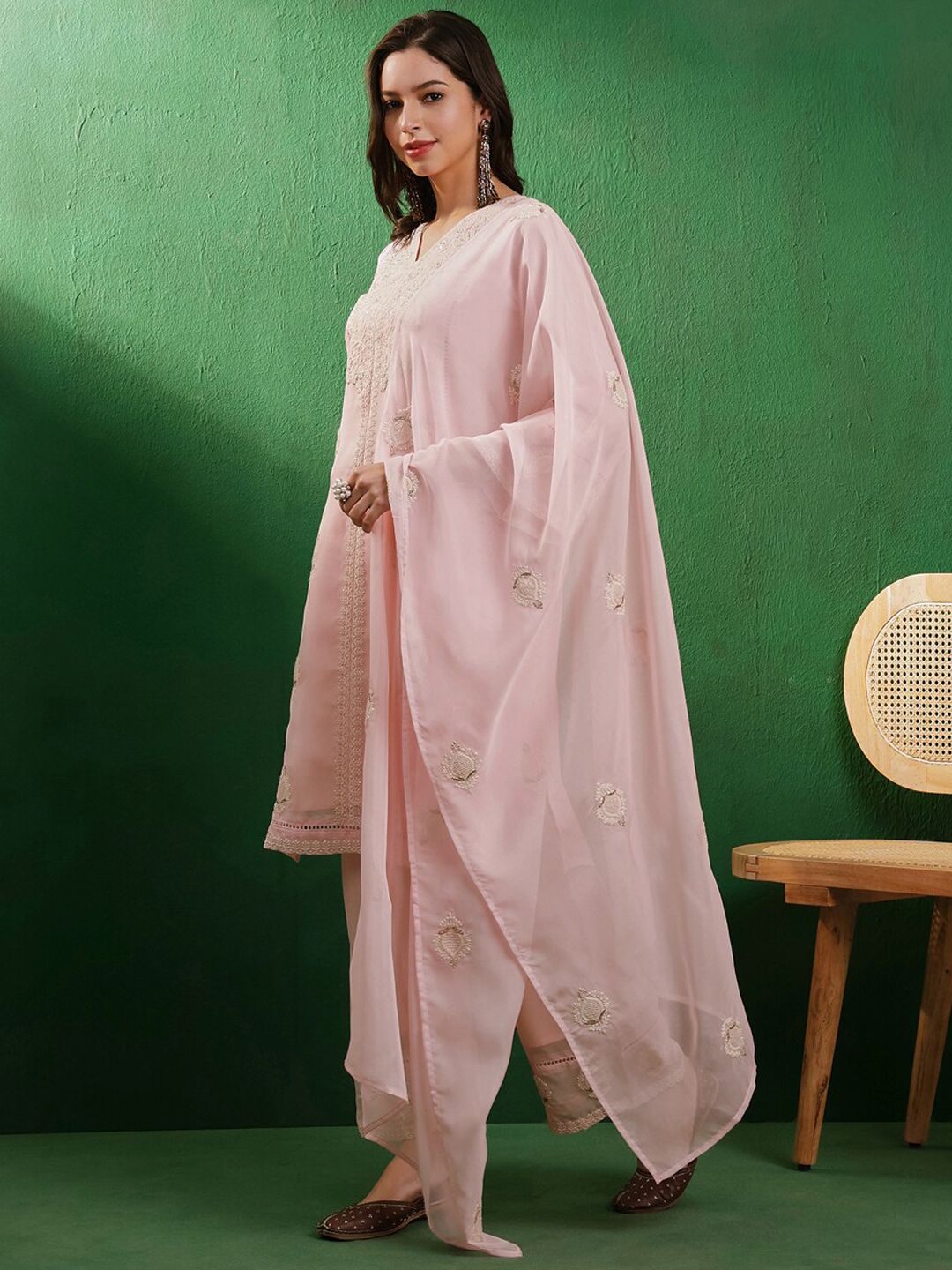 Dhiyona SN Women's Peach & White Floral Embroidered Organza Straight Kurta With Trouser & Dupatta