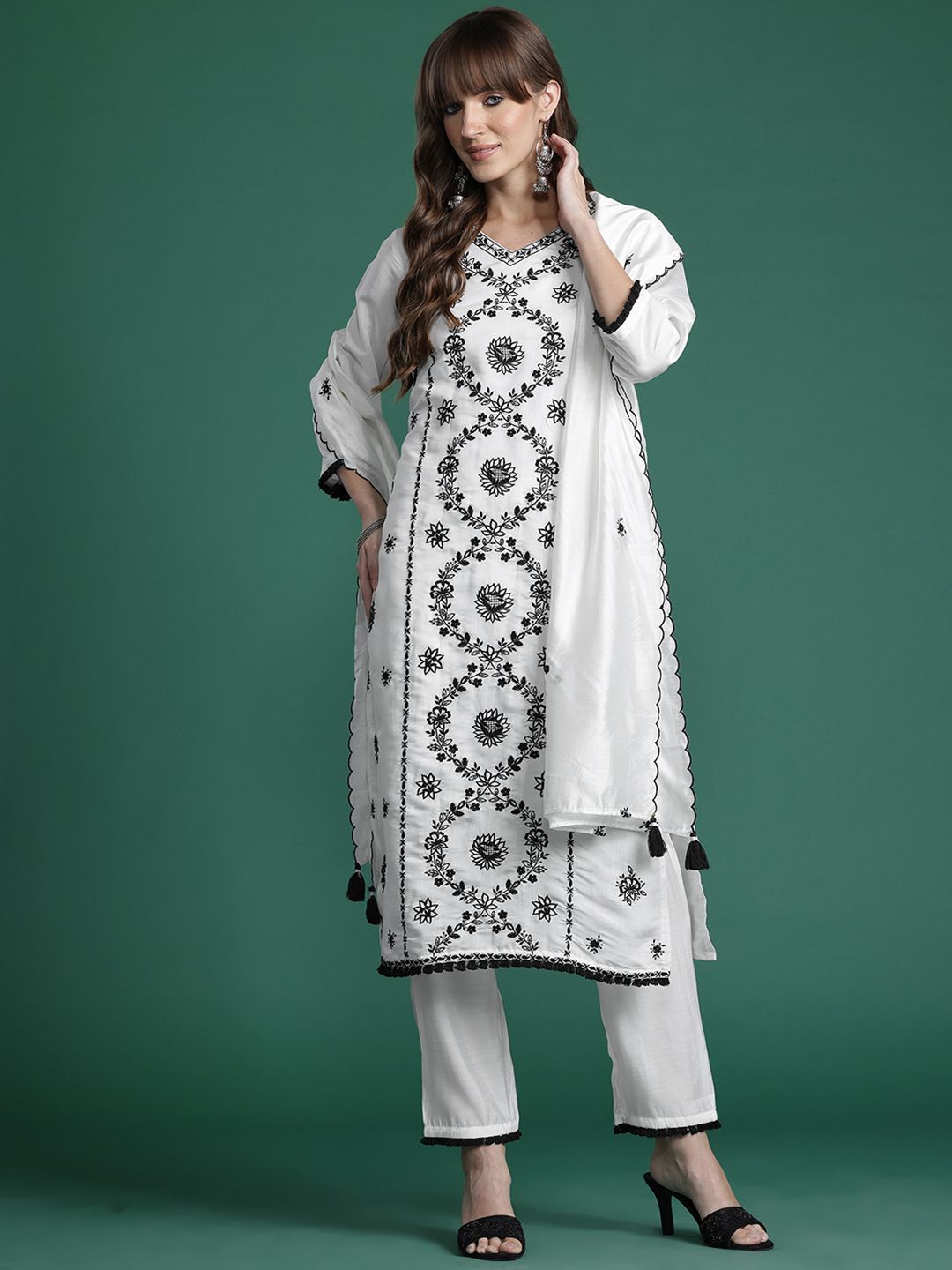 Ethnic Motifs Kurta with Trousers & Dupatta