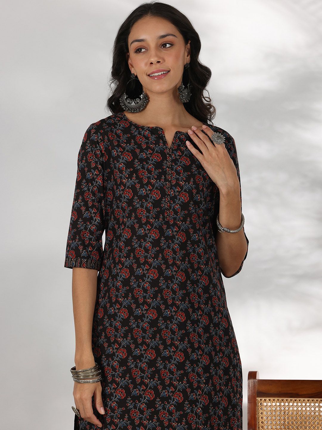 Dhiyona LB Women's Floral Printed Notch Neck Pure Cotton Straight Kurta with Palazzo & Dupatta