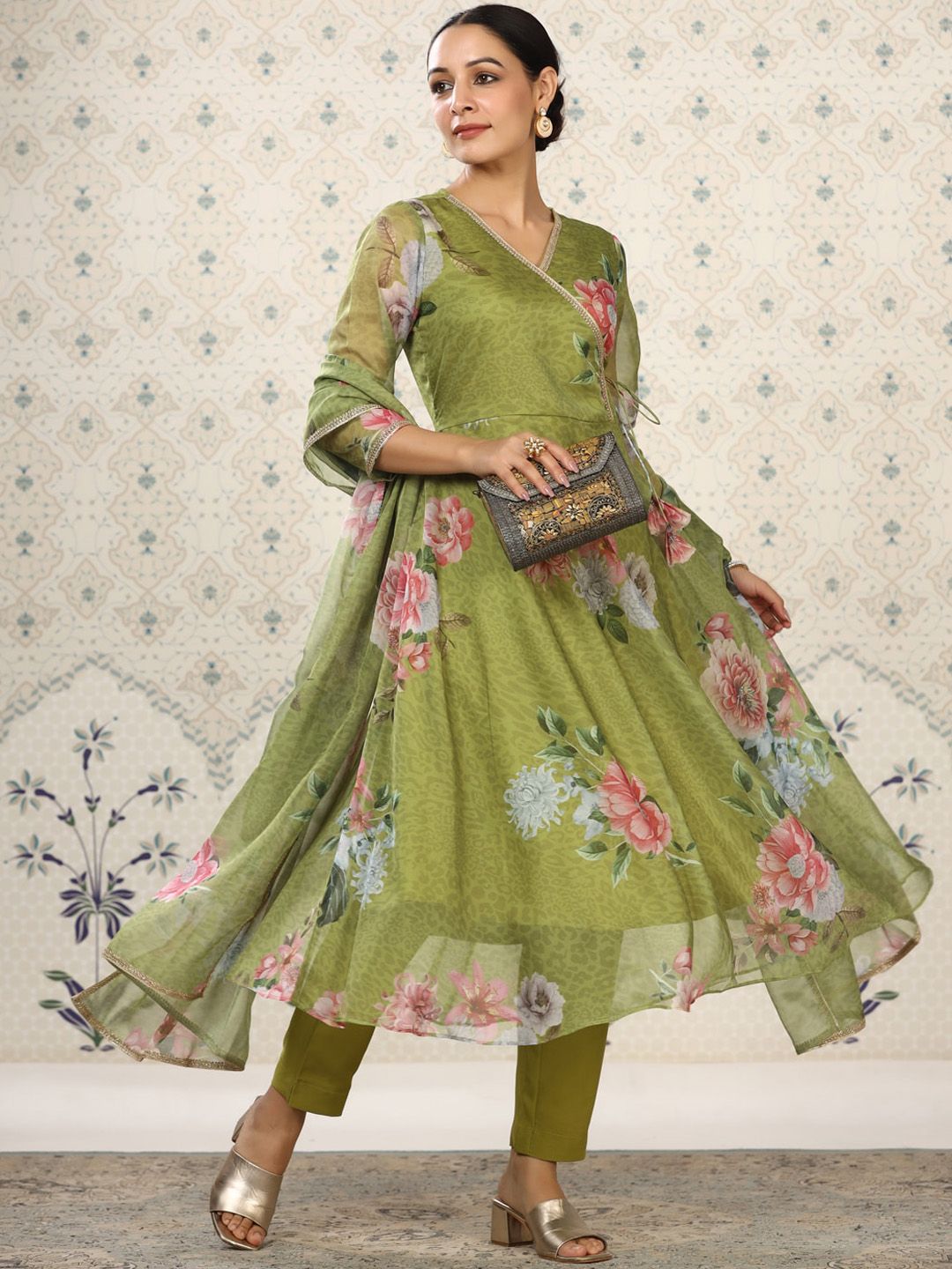 Dhiyona OD Floral Printed Angrakha Kurta With Trousers & Dupatta