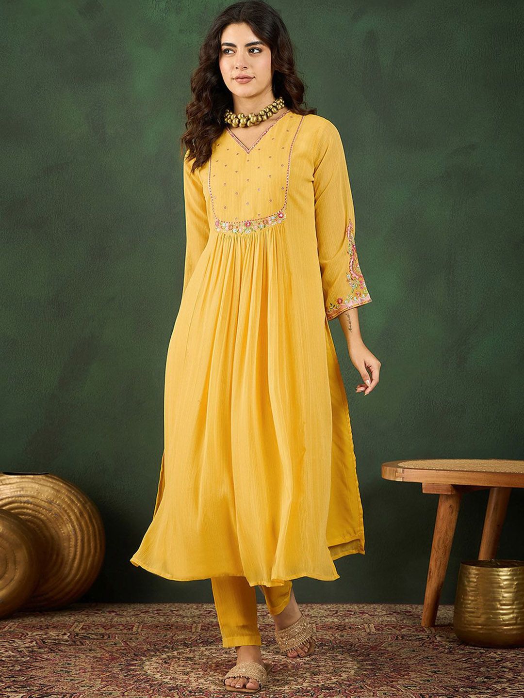 Dhiyona SN Women's V Neck Embroidered Kurta Sets