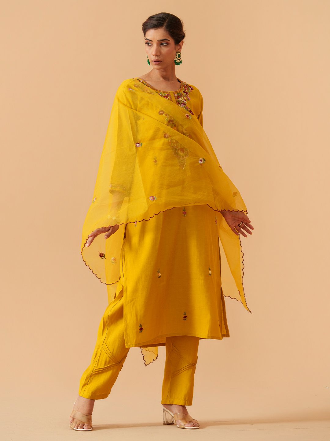 Dhiyona PD Women Embroidered Kurta With Trousers & Dupatta