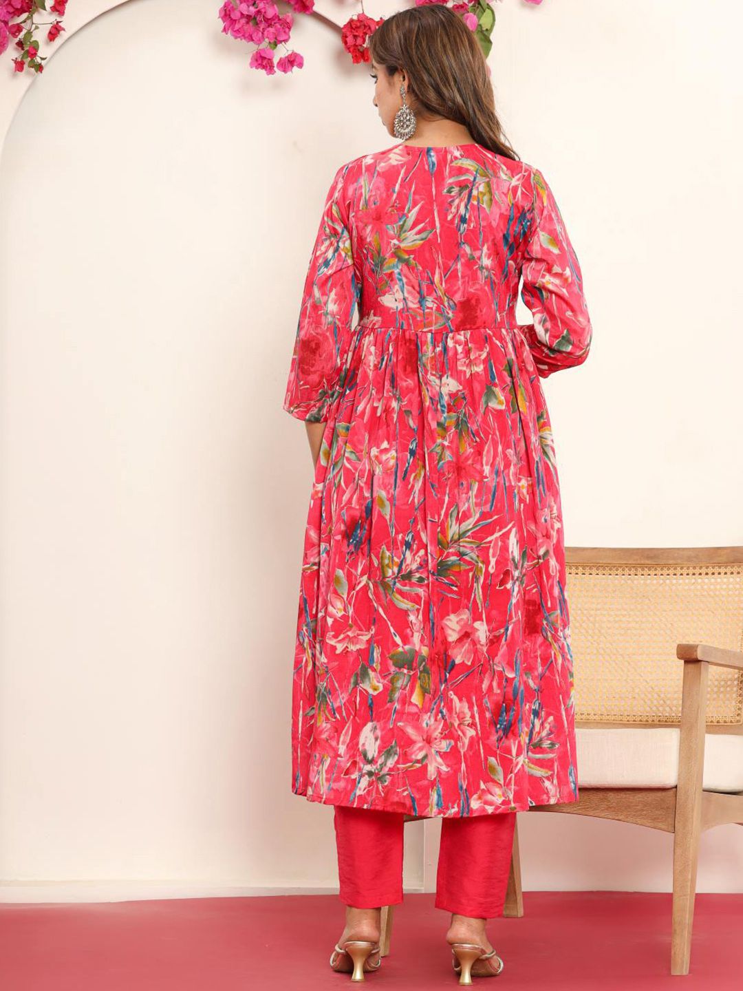 Dhiyona VA Women'sPink Gotta Patti Floral Embroidered V- Neck Empire Kurta With Trousers & Dupatta