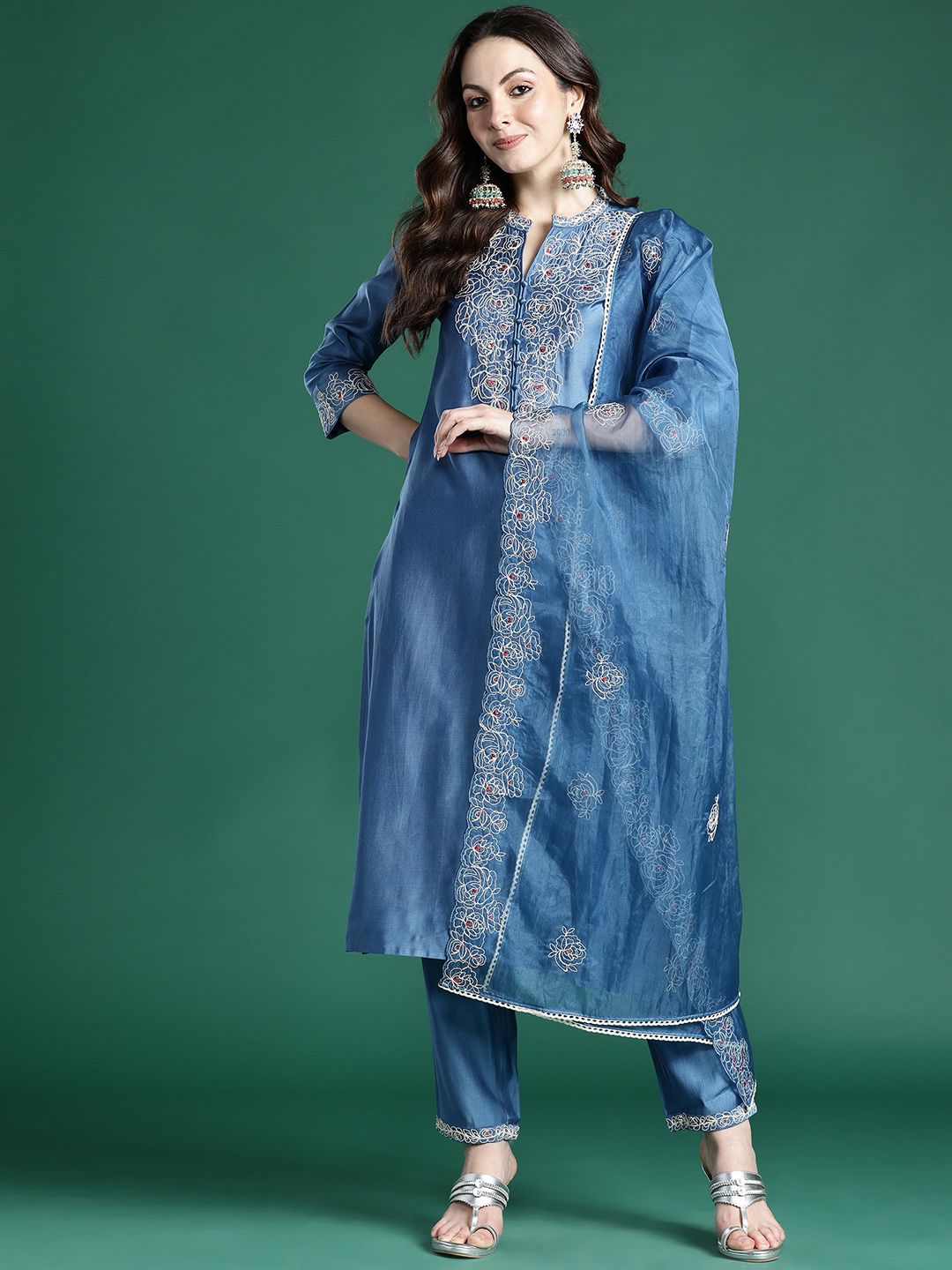 Dhiyona IE Ethnic Motifs Embroidered Kurta with Trousers & Dupatta